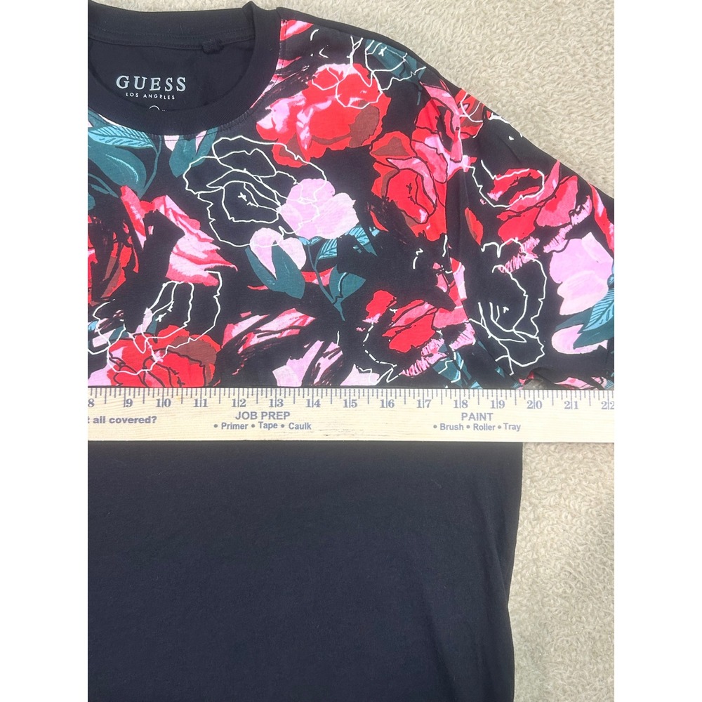 GUESS Mens Black Floral Print Short Sleeve T Shirt LA Style Size Medium - Picture 3 of 7
